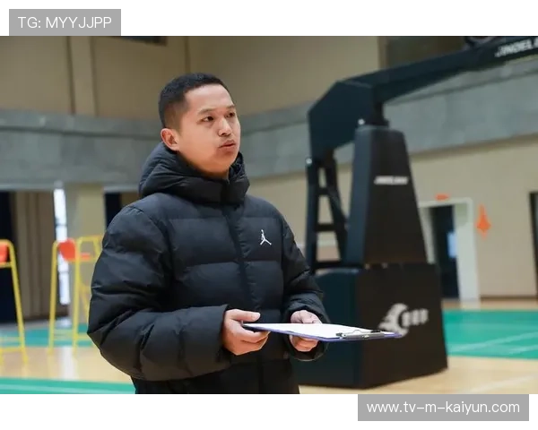 羽毛球训练法结合体能与技战术并重，羽毛球战术意识的培养及训练手段